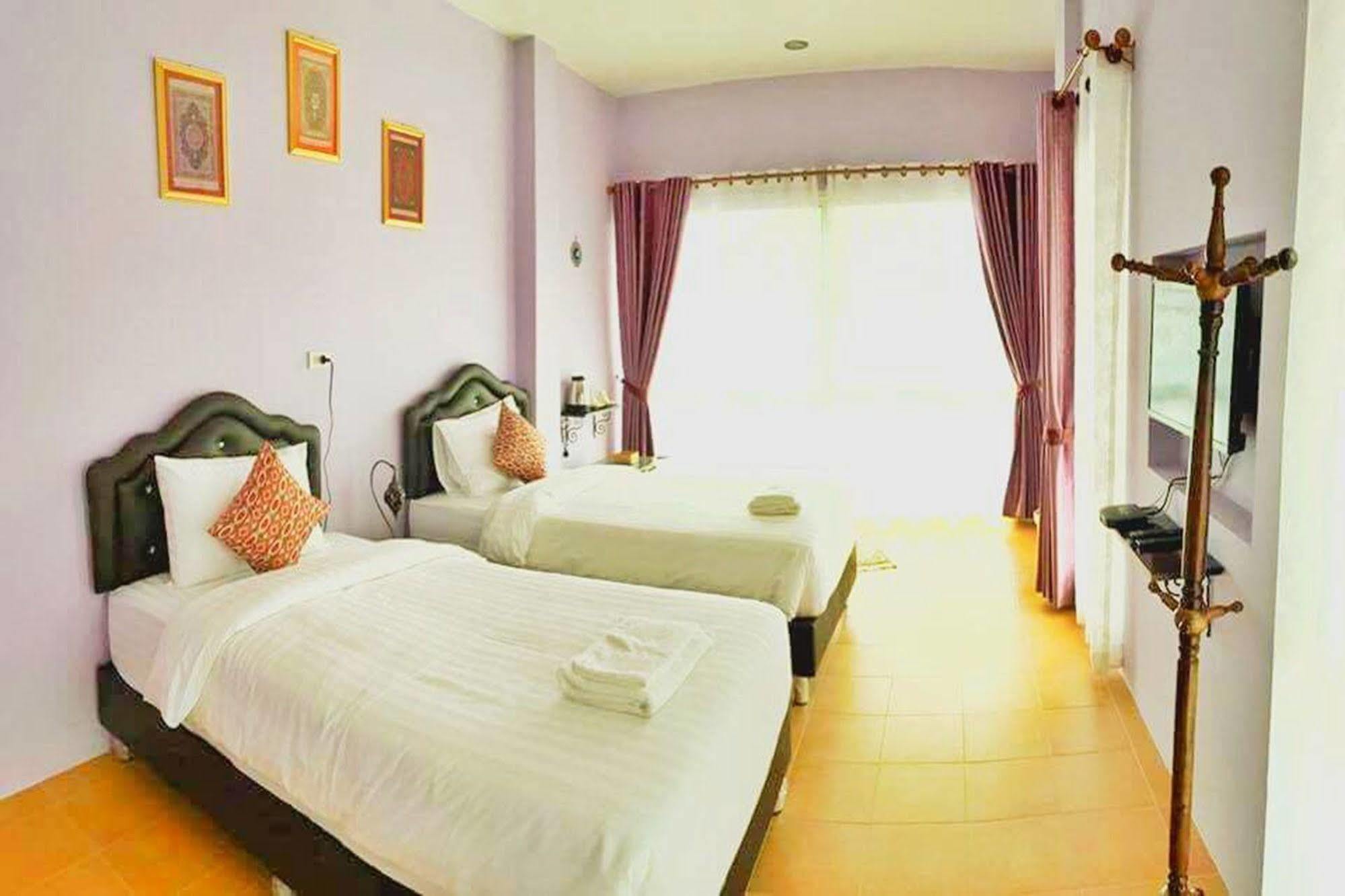 Chowdhury Boutique House Чиангмай Экстерьер фото