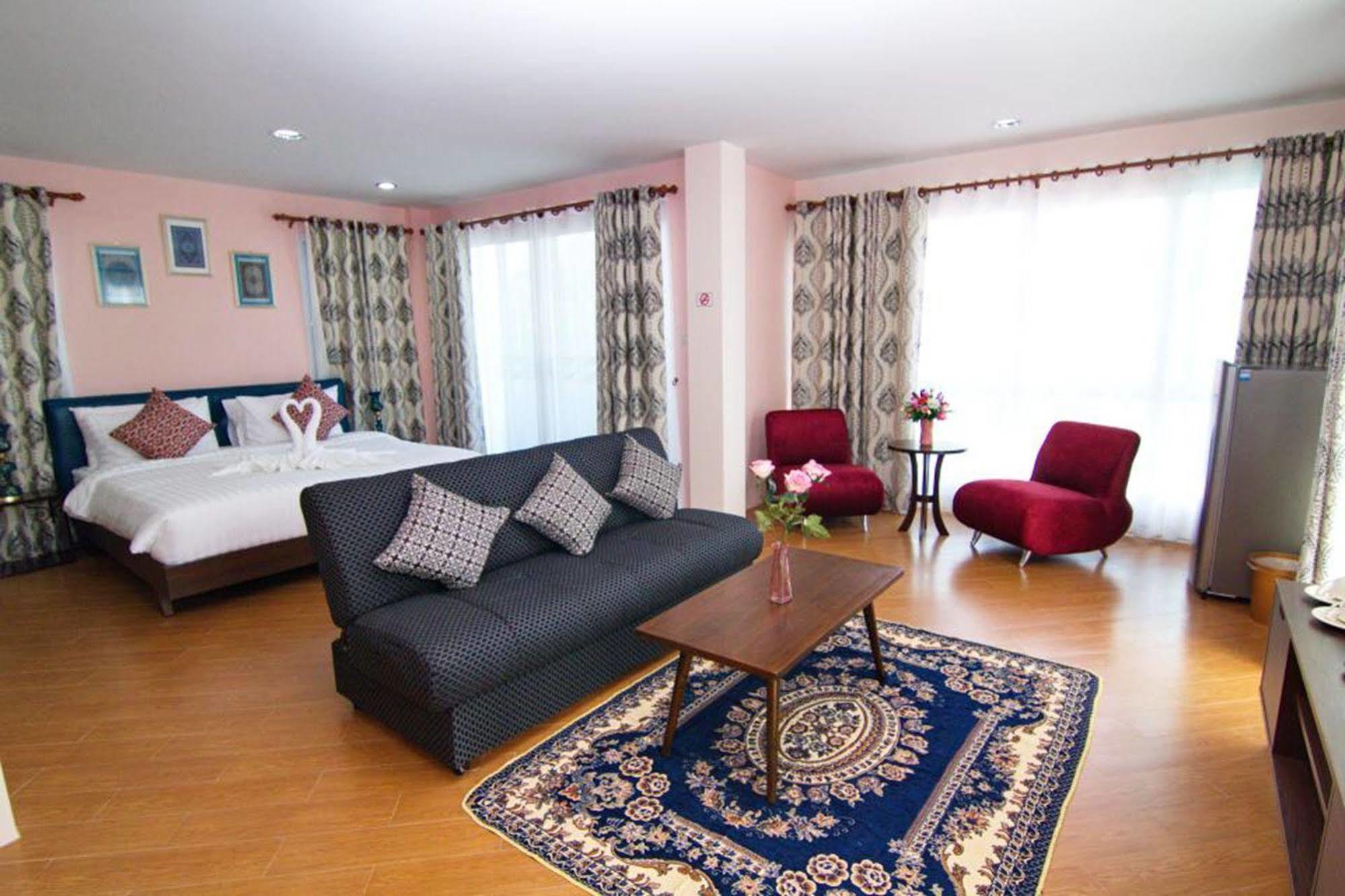 Chowdhury Boutique House Чиангмай Экстерьер фото